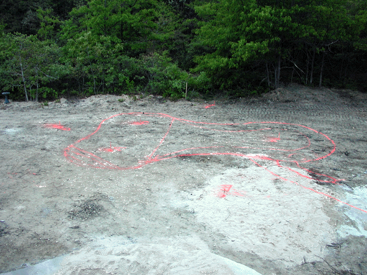 Postioned and ready for dig.GIF (287158 bytes)